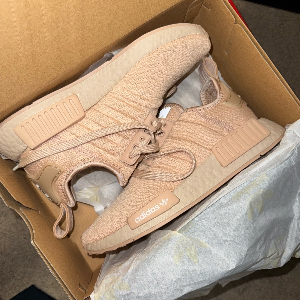 Adidas Beige Sneakers